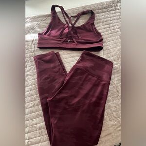 Old navy matching set maroon camo leggings/bra